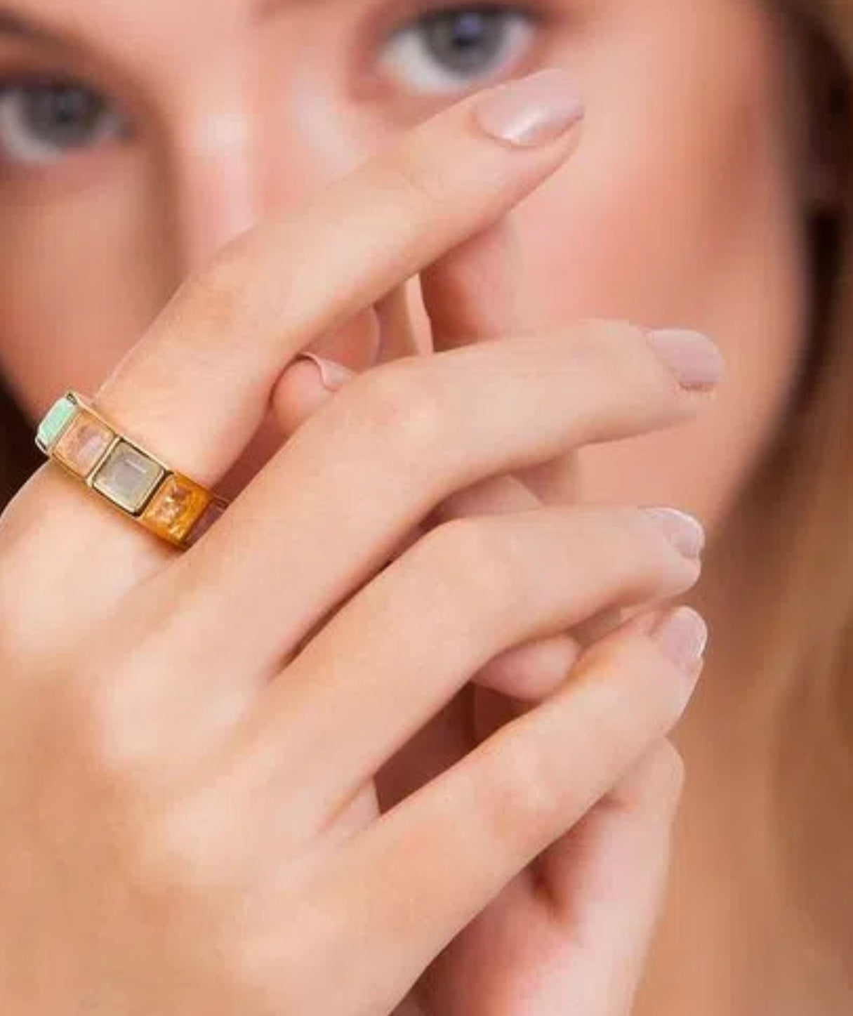 STONE RING Size 7