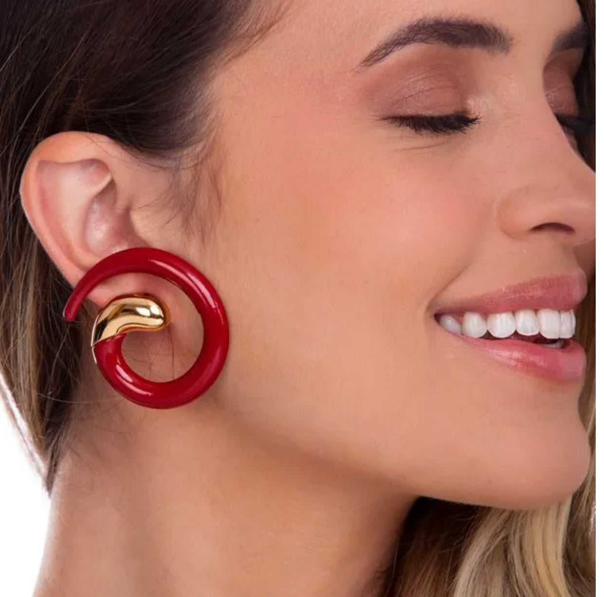 O MUNDO DÁ VOLTAS EARRING