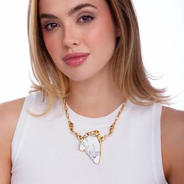 DISPARATE NECKLACE