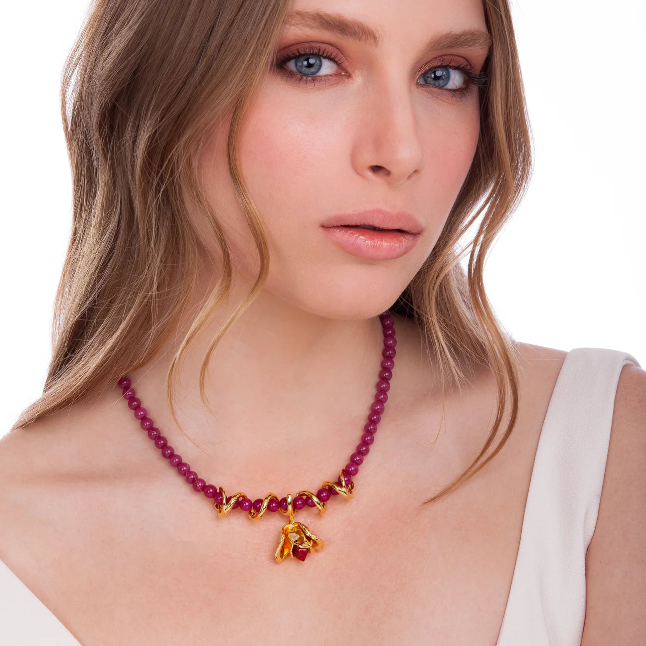 ROSEIRA NECKLACE - A FLOR DA PELE