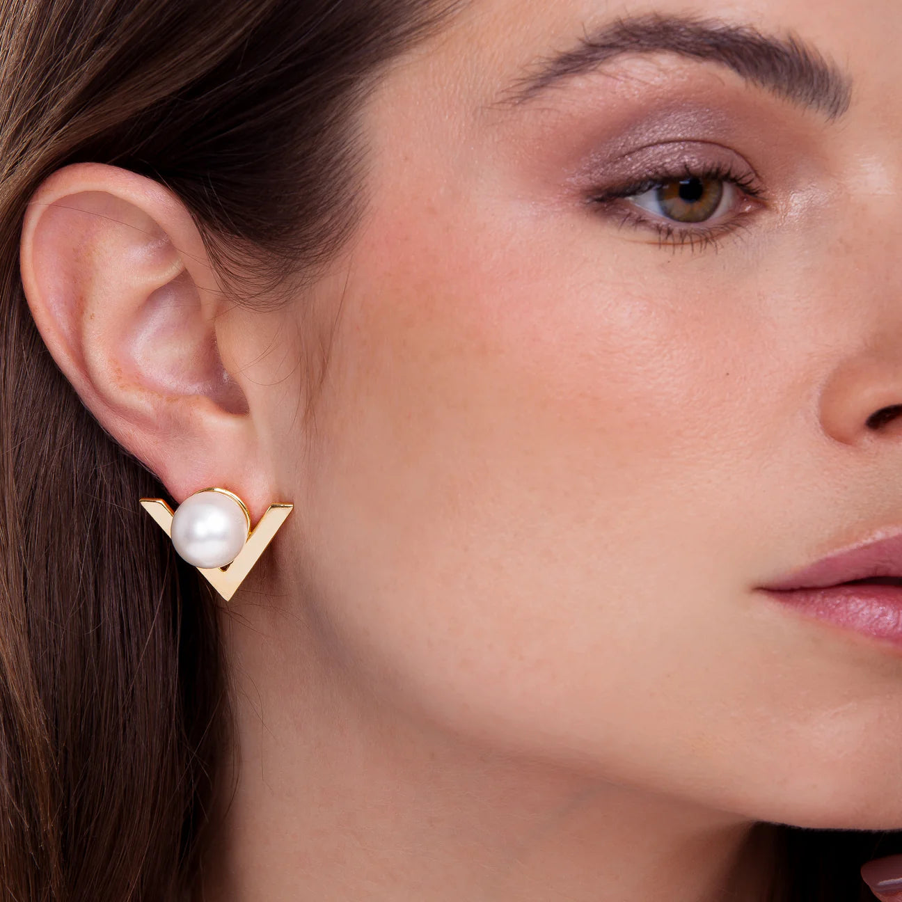 BLANC V EARRING