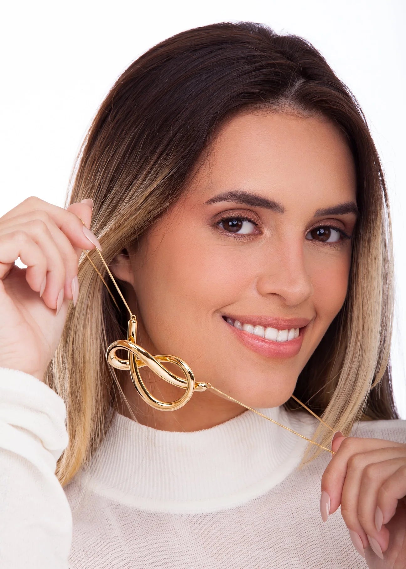 SENTIDO METAL NECKLACE