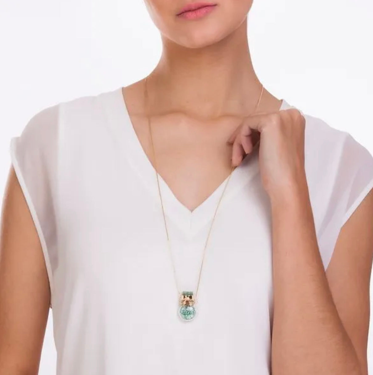 HAPPY NECKLACE